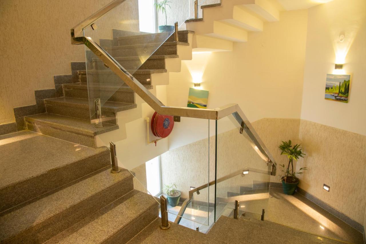 Hotel Dream Inn Rishīkesh Екстериор снимка